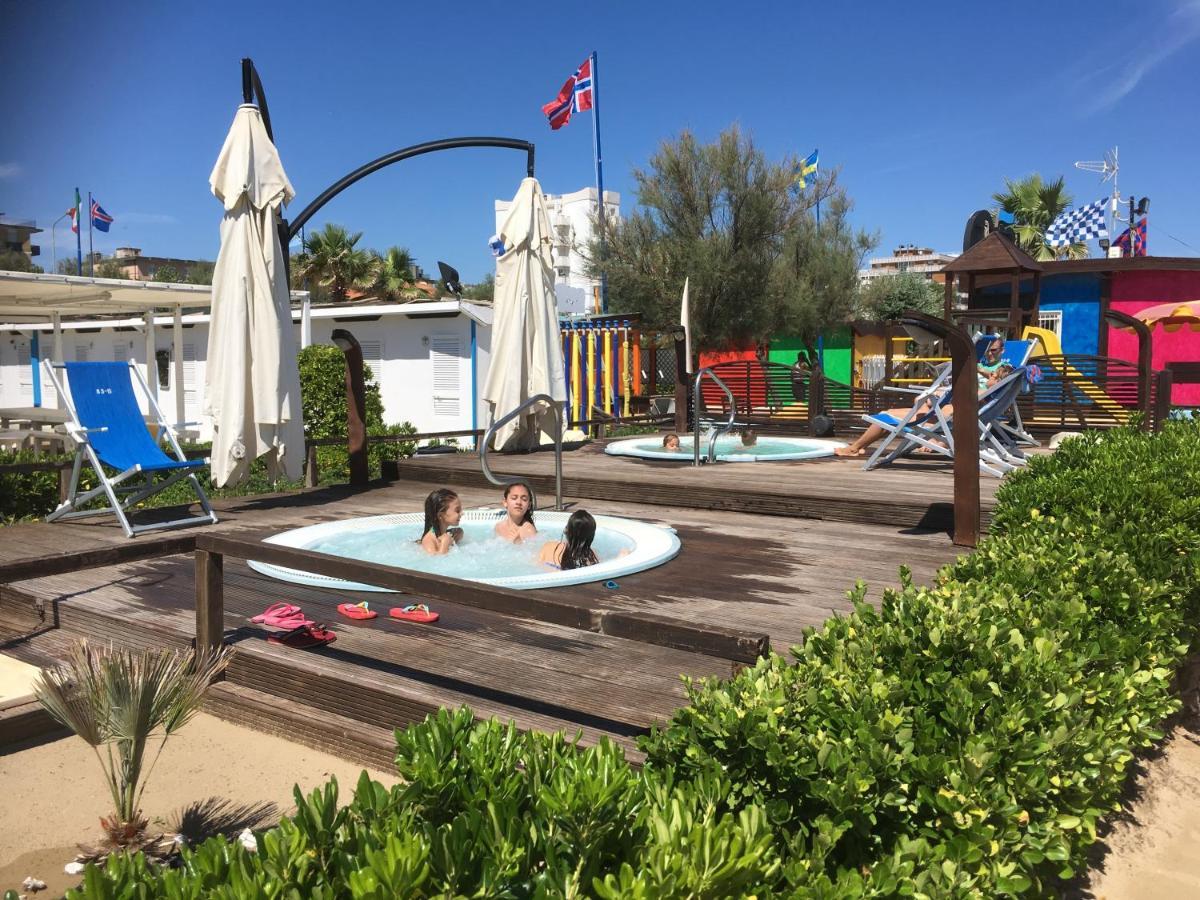 רימיני Appartamento Fronte Mare מראה חיצוני תמונה