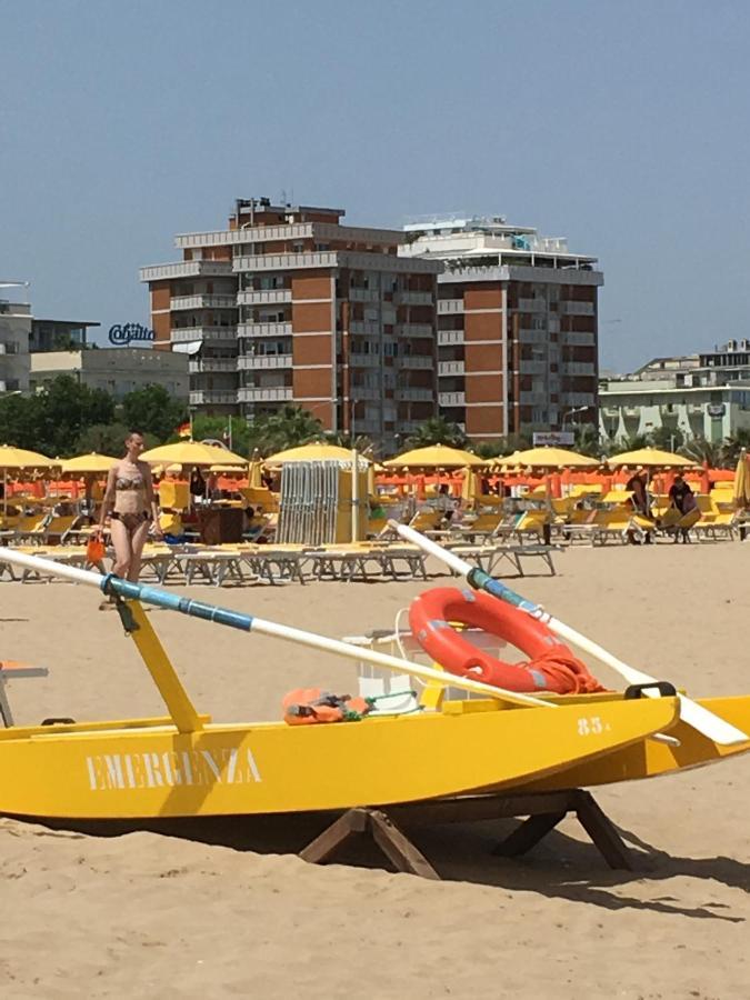 רימיני Appartamento Fronte Mare מראה חיצוני תמונה