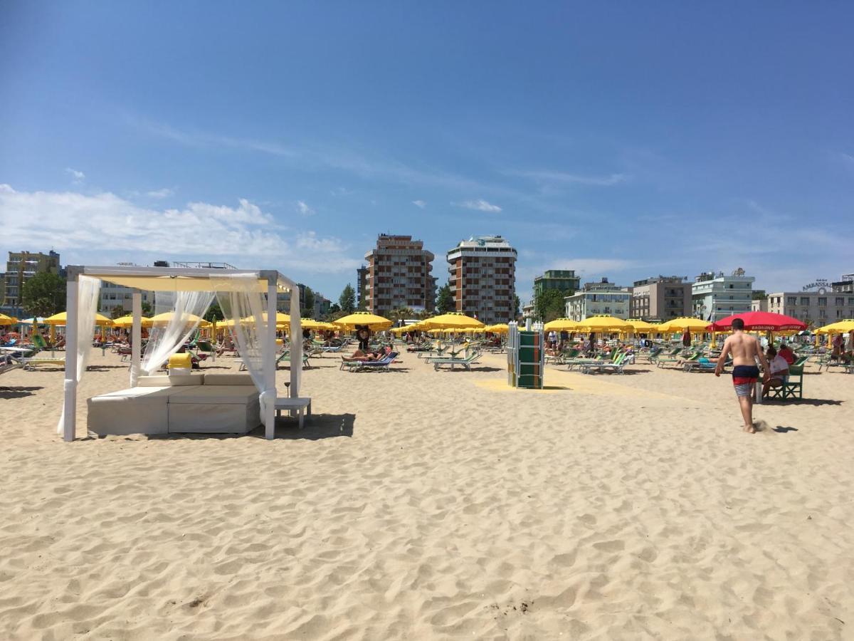 רימיני Appartamento Fronte Mare מראה חיצוני תמונה