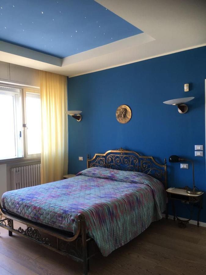 רימיני Appartamento Fronte Mare מראה חיצוני תמונה