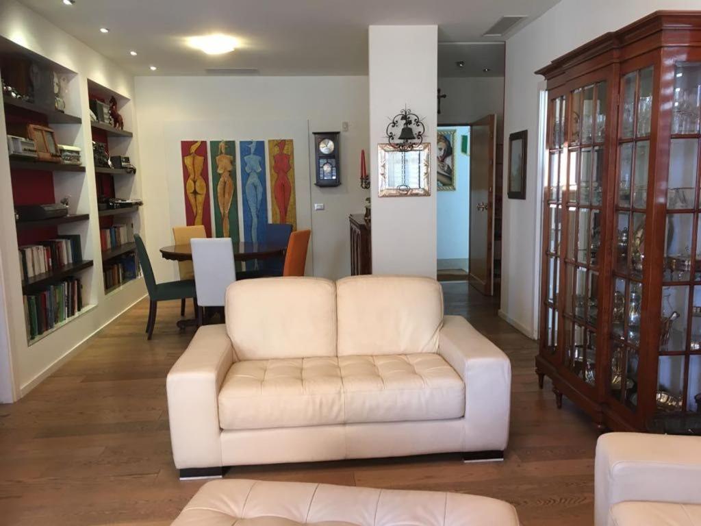 רימיני Appartamento Fronte Mare מראה חיצוני תמונה